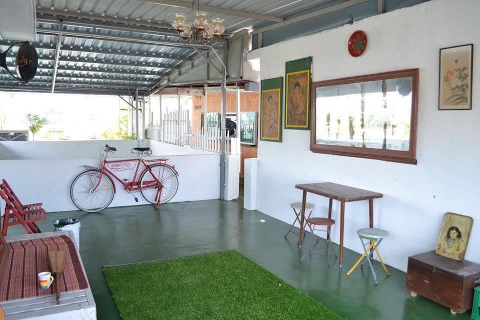 Hotel Ringo'S Foyer Melaka Zewnętrze zdjęcie